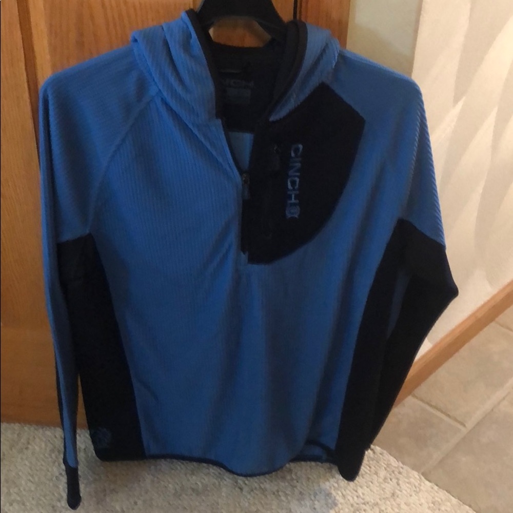 Cinch 1/4 zip hoodie.